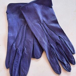Vintage perforated kid leather Ann Taylor gloves